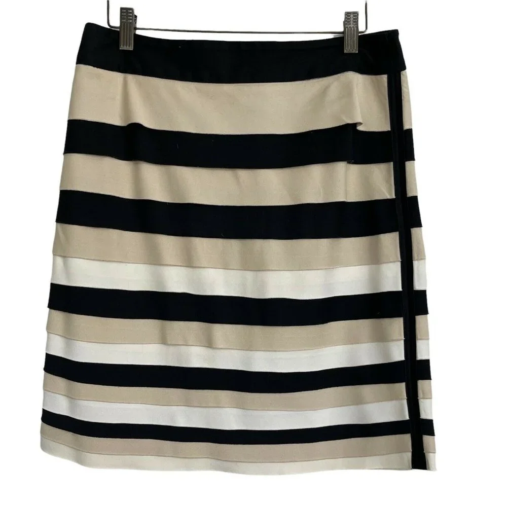 White House Black Market Skirt Tiered Beige size 6 Women’s cotton Stretch